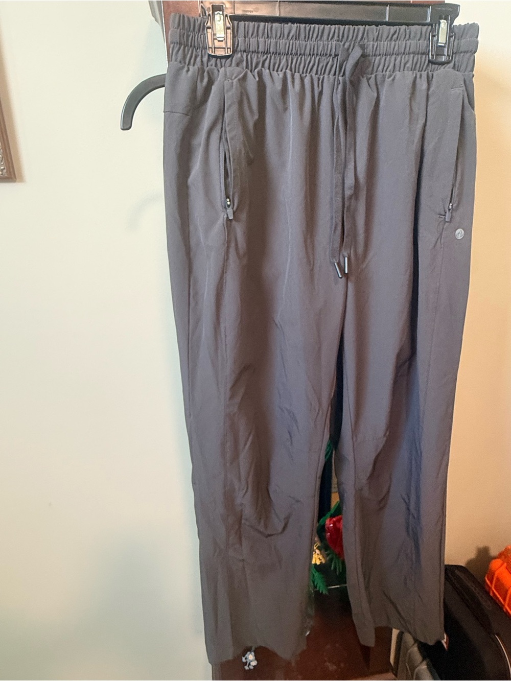 Women’s Straight Leg Jogging Pants - Size Medium (158)